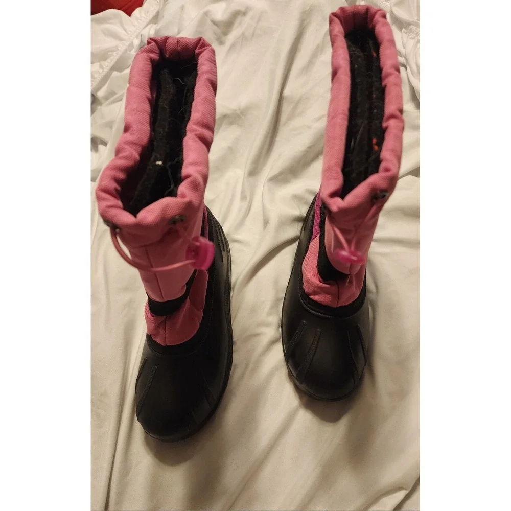 Girls Kamik Pink Snowmobile‎ Winter Snow Boots Youth size 4 Removable Liner